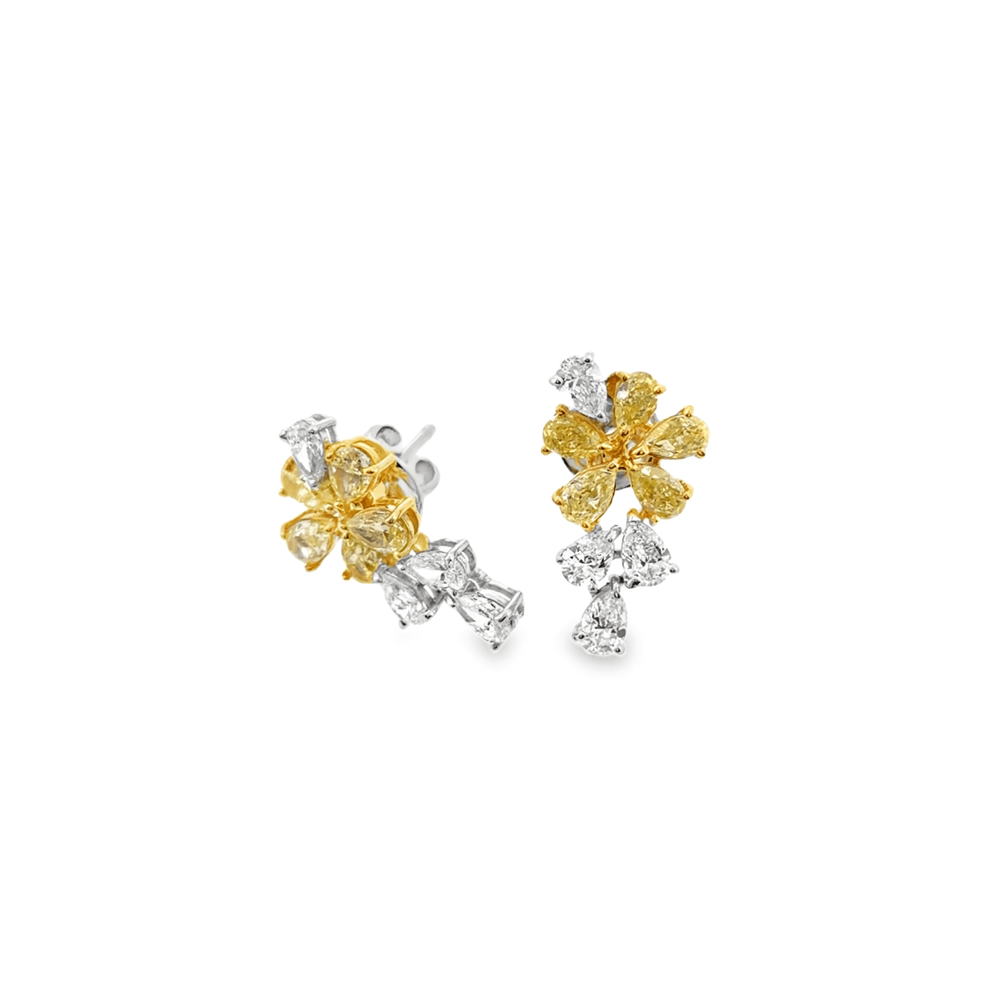 18KT WHITE GOLD DIAMOND EARRING