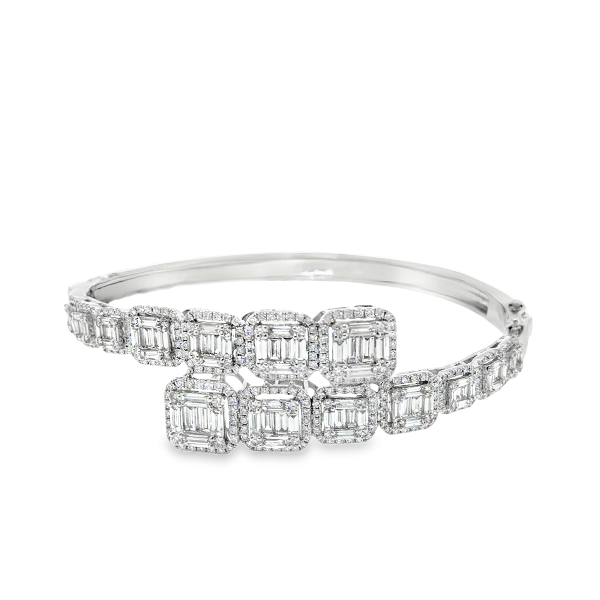18KT WHITE GOLD DIAMOND BRACELET