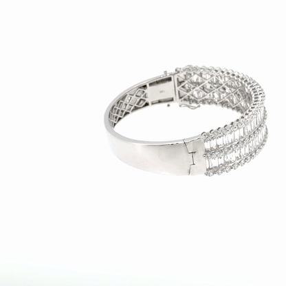 18KT WHITE GOLD DIAMOND BRACELET