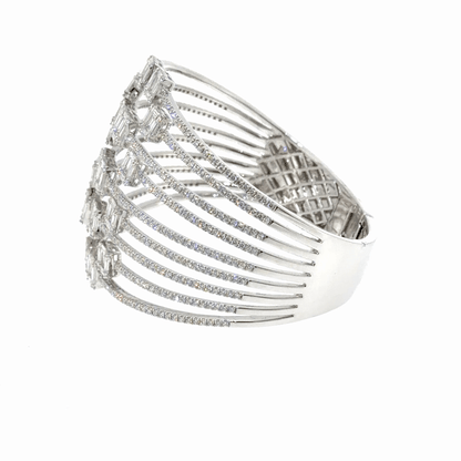 18KT WHITE GOLD DIAMOND BRACELET