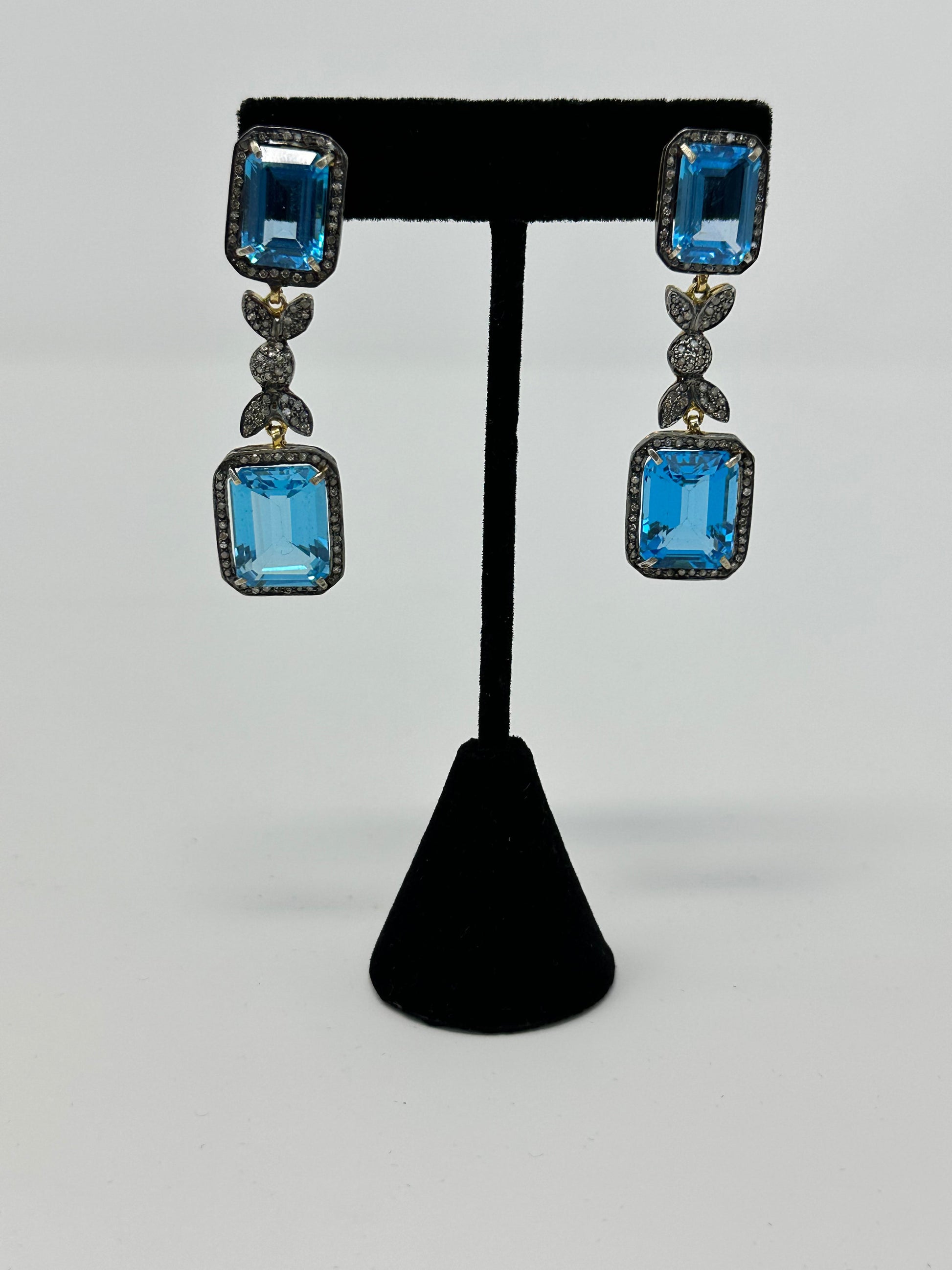 Sterling-Silver-Blue-topaz-Diamond-Earring